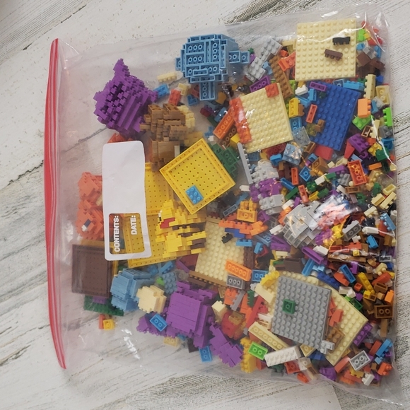 Micro lego style mixed color building bricks bag 11 ounces - Picture 3 of 3